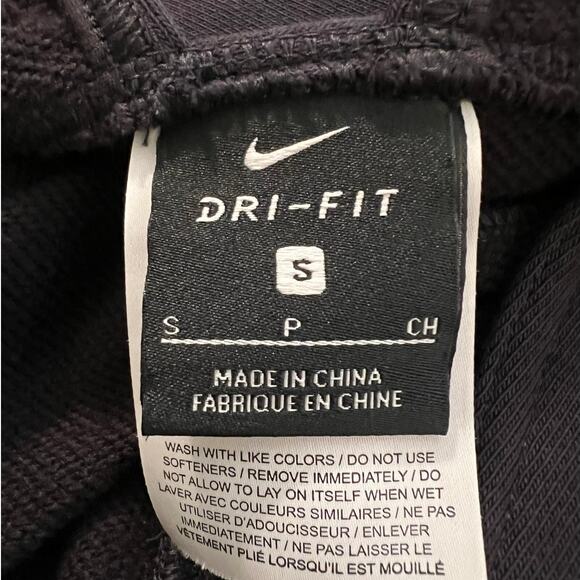 Nike Dri-Fit Women's Studio Yoga Training Top in Black Size S - Picture 3 of 4